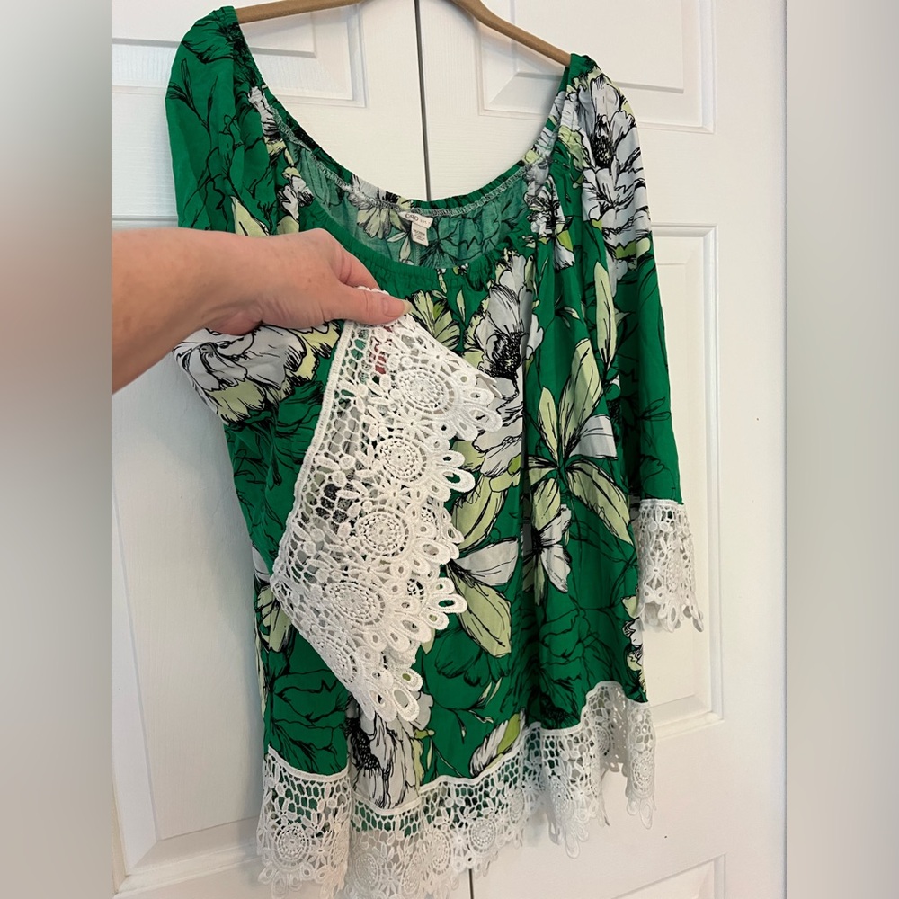 Cato Green Floral Blouse with Lace Accents EUC Size 26/28W - Picture 3 of 8